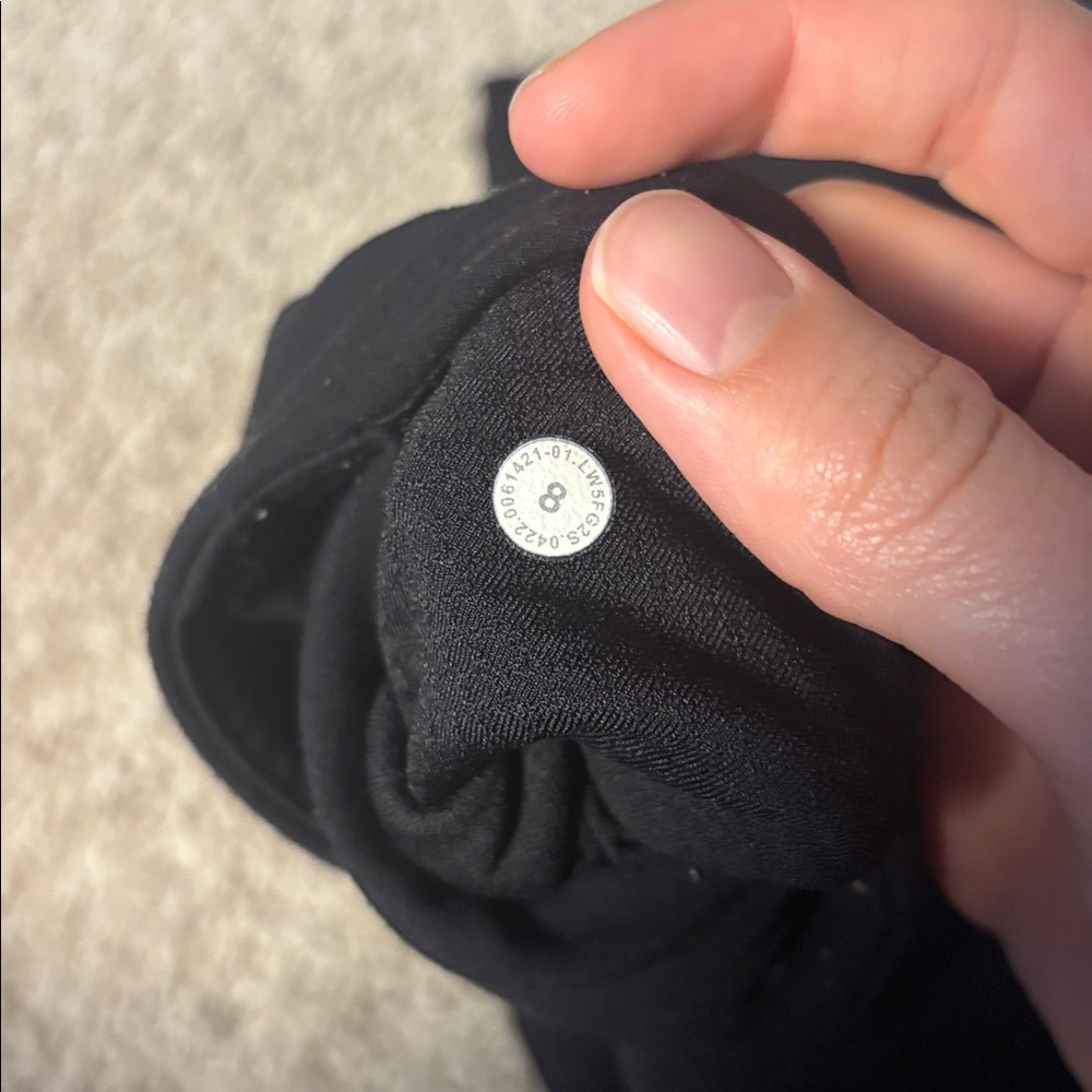 Lululemon Groove Super-High-Rise Flared Pant *Nulu
Black W5FG2S - Picture 7 of 7